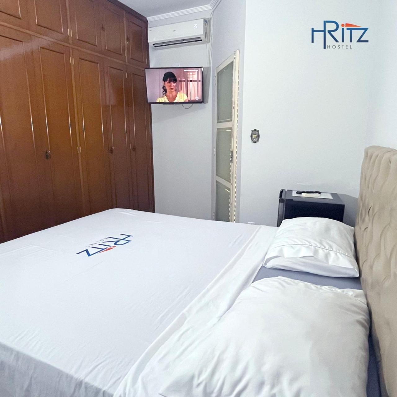 Ritz Hostel Araçatuba Buitenkant foto